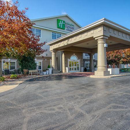 Holiday Inn Express Hotel & Suites Oshkosh - State Route 41 By Ihg Екстер'єр фото