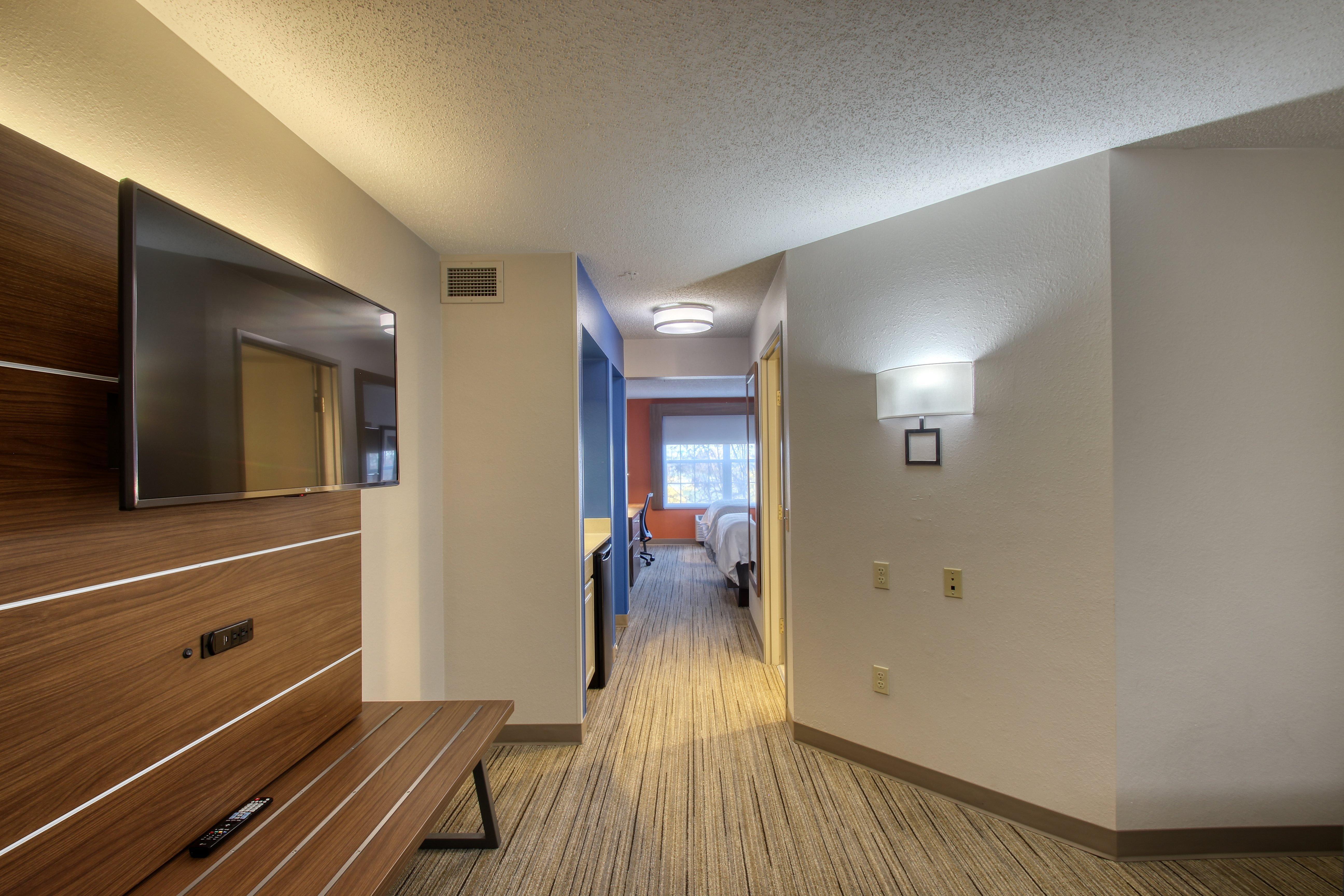 Holiday Inn Express Hotel & Suites Oshkosh - State Route 41 By Ihg Екстер'єр фото