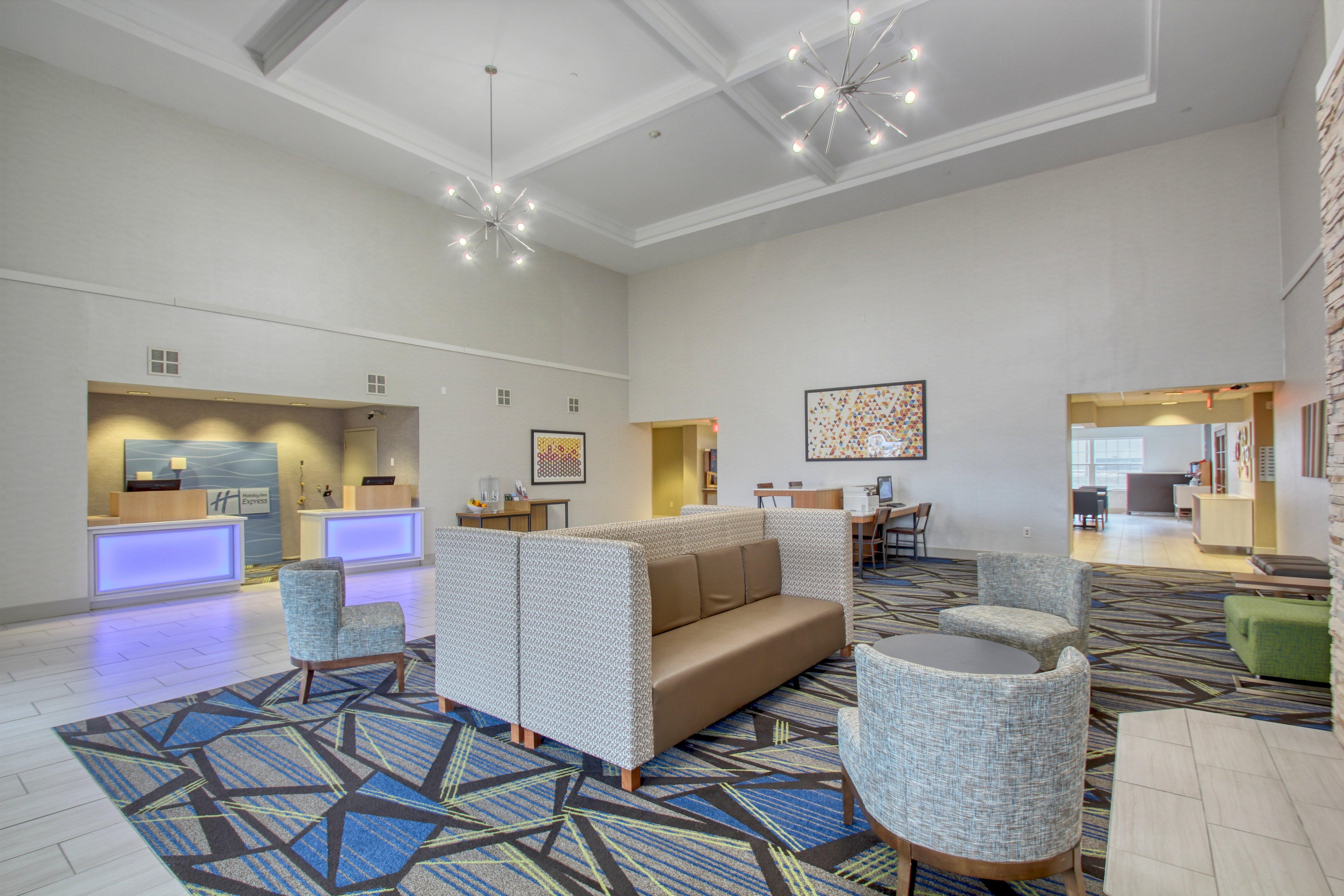 Holiday Inn Express Hotel & Suites Oshkosh - State Route 41 By Ihg Екстер'єр фото