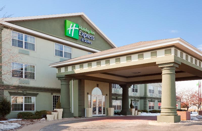 Holiday Inn Express Hotel & Suites Oshkosh - State Route 41 By Ihg Екстер'єр фото